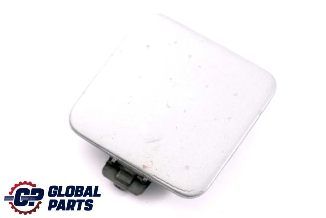 Rabat Remorquage Pare-Chocs Arrière Silbergrau Gris 7033700 pour BMW E60 à propos du numéro de pièce 395209 BMW E60 Rabat Remorquage Pare-Chocs Arrière Silbergrau Gris 7033700 - SKU 0395209-SBG - Numéro de pièce 395209