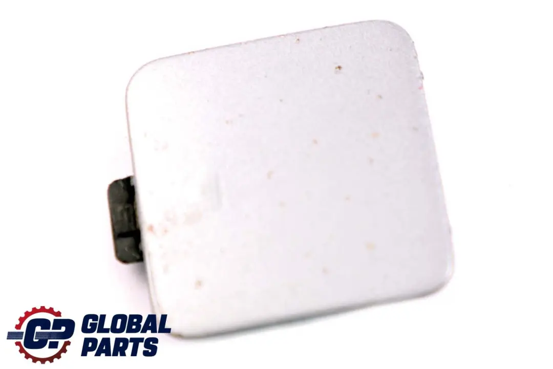 Flap Gancio Traino Paraurti Posteriore Silbergrau Grigio 7033700 per BMW E60 con numero di parte 395209 BMW E60 Flap Gancio Traino Paraurti Posteriore Silbergrau Grigio 7033700 - SKU 0395209-SBG - Numero di parte 395209