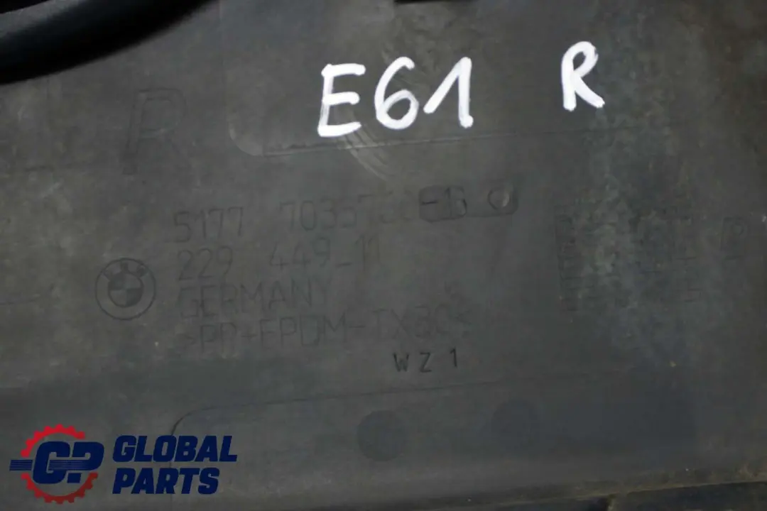 Nakładka listwa próg prawy Mysticblau do BMW E61 o numerze 0395428 BMW E61 Nakładka listwa próg prawy Mysticblau - SKU 0395428-MYS - Numer Części 0395428