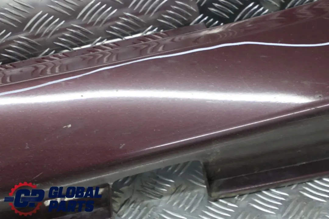 Bas de Porte Couverture Seuil Droite Barbera Rouge A39 pour BMW 7 E65 à propos du numéro de pièce 0395482 BMW 7 E65 Bas de Porte Couverture Seuil Droite Barbera Rouge A39 - SKU 0395482-BAR - Numéro de pièce 0395482