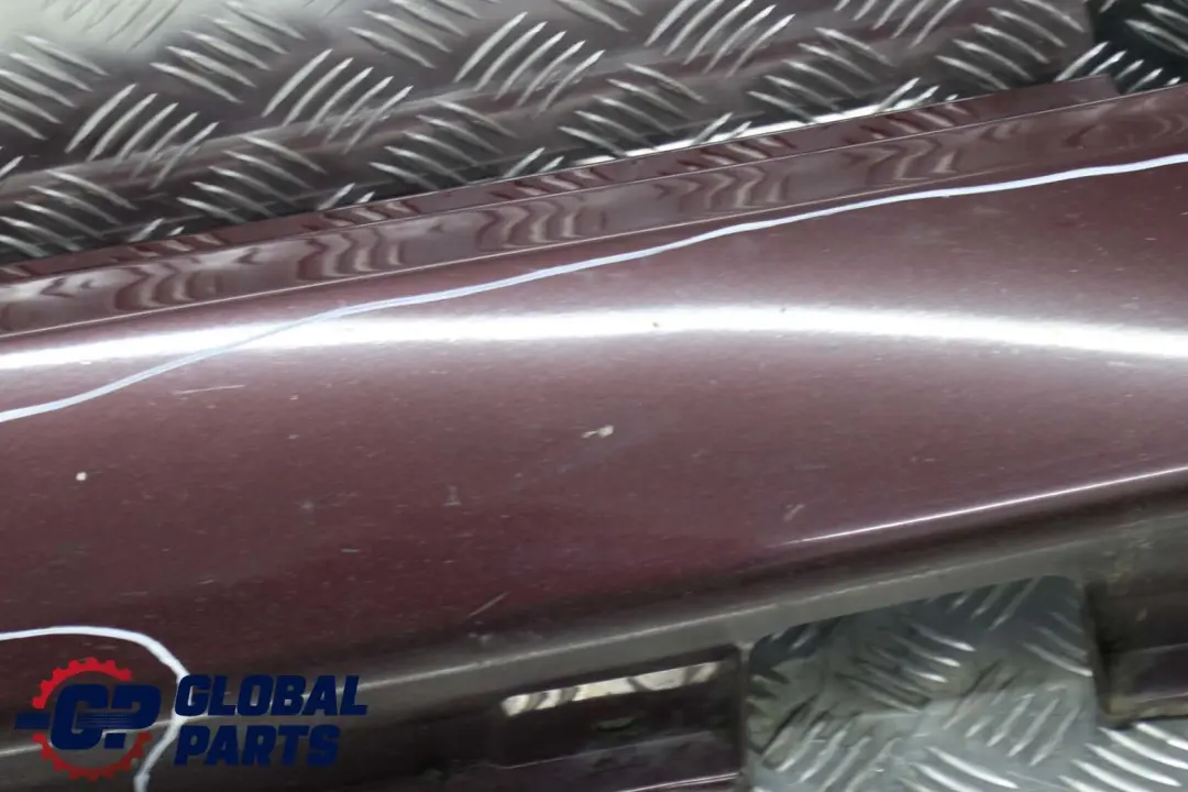 Bas de Porte Couverture Seuil Droite Barbera Rouge A39 pour BMW 7 E65 à propos du numéro de pièce 0395482 BMW 7 E65 Bas de Porte Couverture Seuil Droite Barbera Rouge A39 - SKU 0395482-BAR - Numéro de pièce 0395482