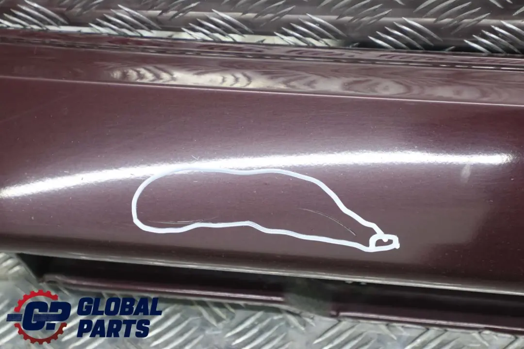 Faldon De umbral De puerta derecho Barberarot Rojo Barbera - A39 para BMW E65 con número de pieza 0395482 BMW E65 Faldon De umbral De puerta derecho Barberarot Rojo Barbera - A39 - SKU 0395482-BAR - Número de pieza 0395482