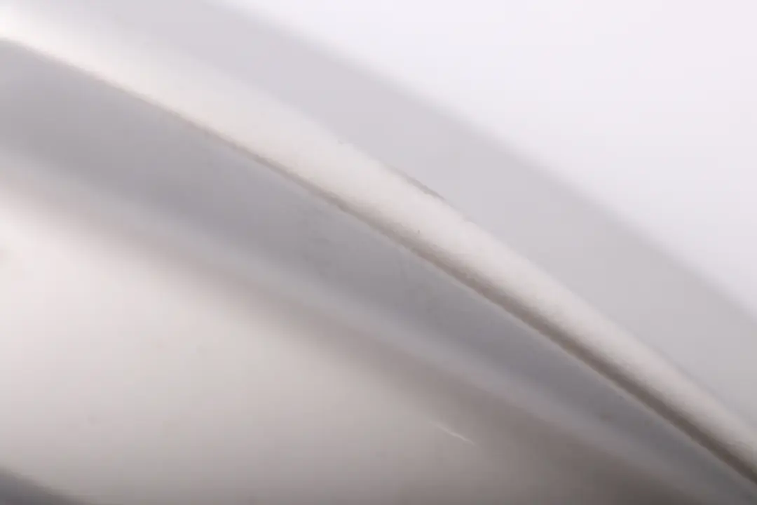 Empty Housing For Roof Antenna Titansilber Silver to BMW 3 Series E82 E90 E92 with Part number 0397539 BMW 3 Series E82 E90 E92 Empty Housing For Roof Antenna Titansilber Silver - SKU 0397539-TS1 - Part number 0397539