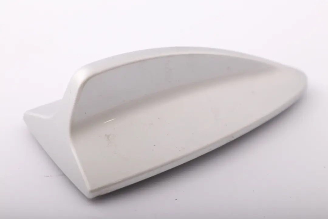 Empty Housing For Roof Antenna Titansilber Silver to BMW 3 Series E82 E90 E92 with Part number 0397539 BMW 3 Series E82 E90 E92 Empty Housing For Roof Antenna Titansilber Silver - SKU 0397539-TS1 - Part number 0397539