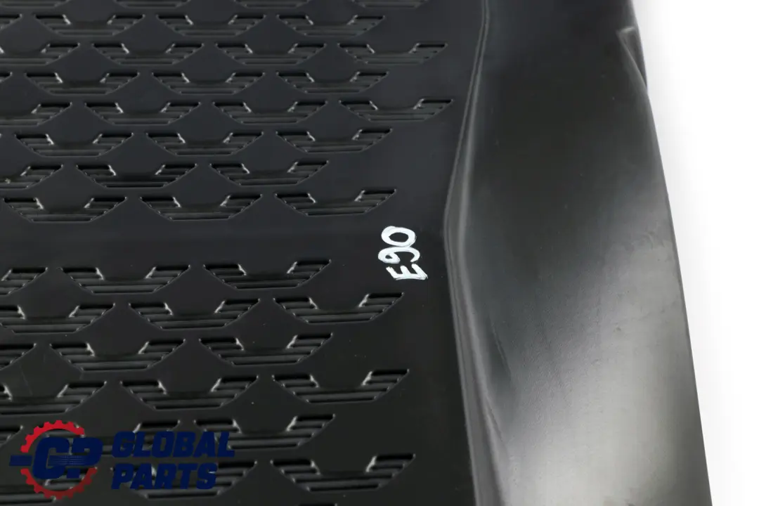 Fitted Tailored Luggage Compartment Cover Boot Mat to BMW 3 Series E90 E92 with Part number 0397600 BMW 3 Series E90 E92 Fitted Tailored Luggage Compartment Cover Boot Mat - SKU 0397600 - Part number 0397600