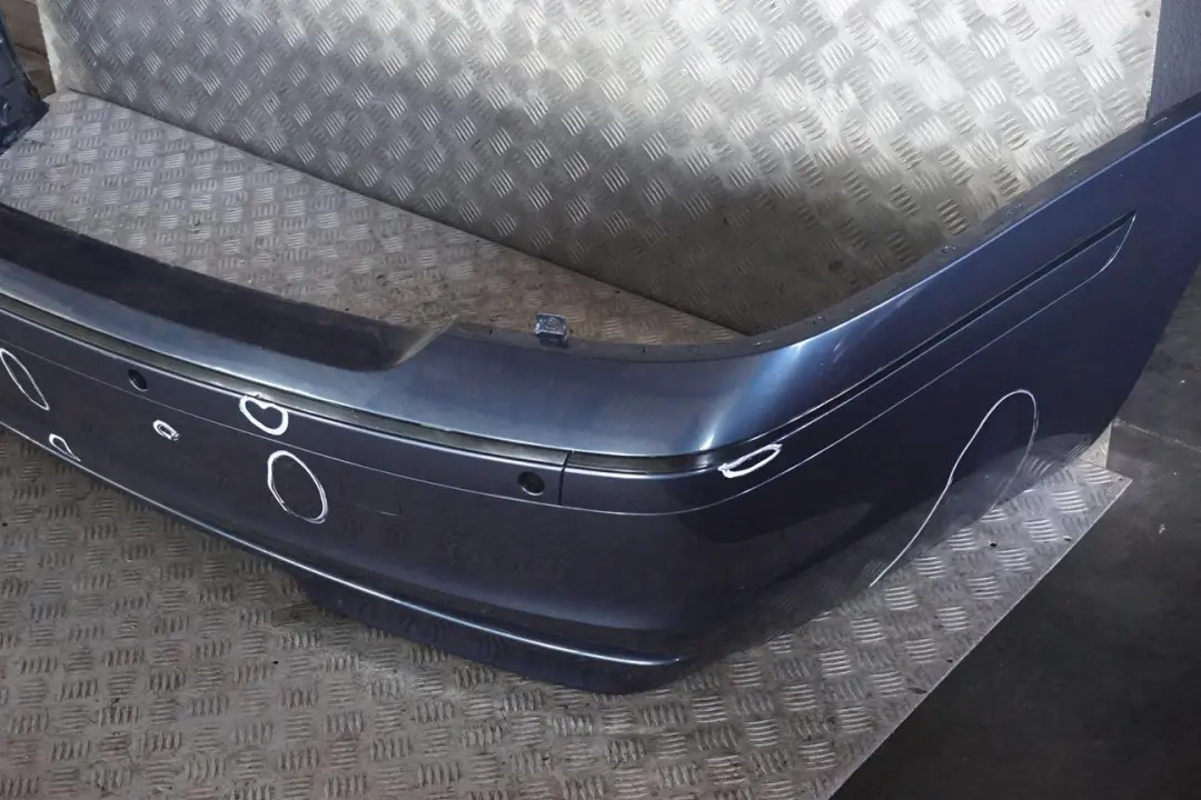Zderzak tylny tył Toledoblau do BMW E65 E66 E67 o numerze 0399100 BMW E65 E66 E67 Zderzak tylny tył Toledoblau - SKU 0399100-TDB - Numer Części 0399100