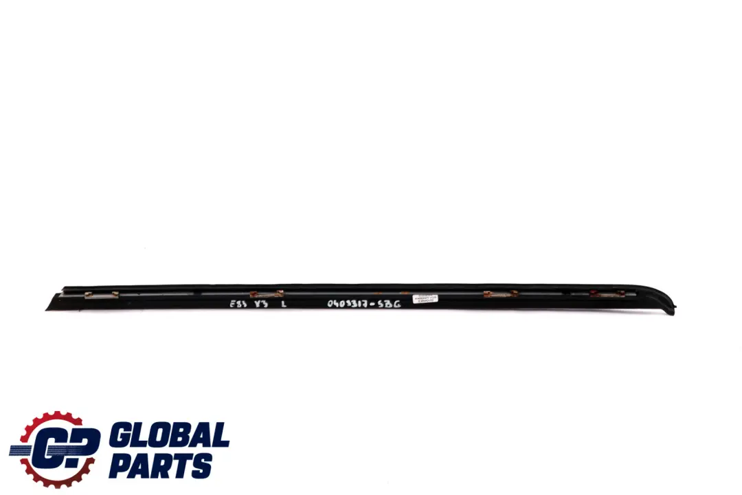 Modanatura Gocciolatoio Parabrezza Anteriore Sinistro Grigio Silbergrau per BMW E83 con numero di parte 0403317 BMW E83 Modanatura Gocciolatoio Parabrezza Anteriore Sinistro Grigio Silbergrau - SKU 0403317-SBG - Numero di parte 0403317