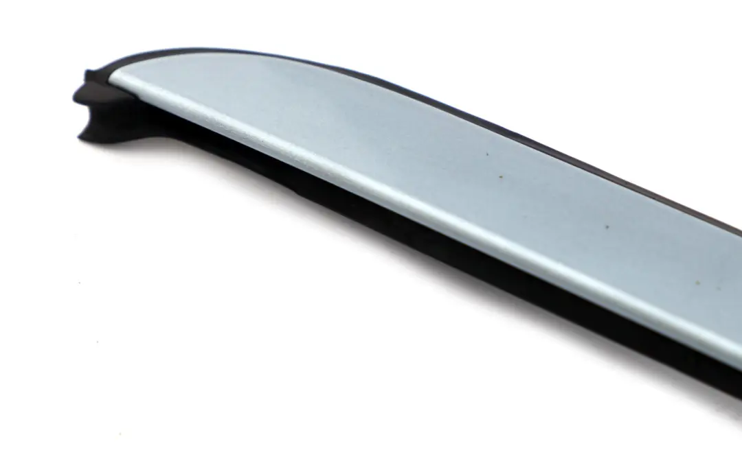 Listwa szyby lewa przód przednia BMW e83 bluewater do o numerze 0403317 Listwa szyby lewa przód przednia BMW e83 bluewater - SKU 0403317-WB - Numer Części 0403317