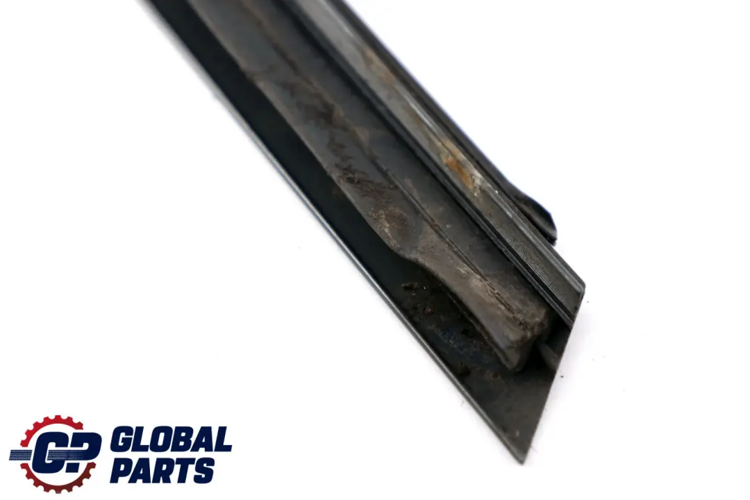 Right O/S Windscreen Drip Moulding Trim Highland Green to BMW X3 Series E83 with Part number 0403319 BMW X3 Series E83 Right O/S Windscreen Drip Moulding Trim Highland Green - SKU 0403319-HG - Part number 0403319