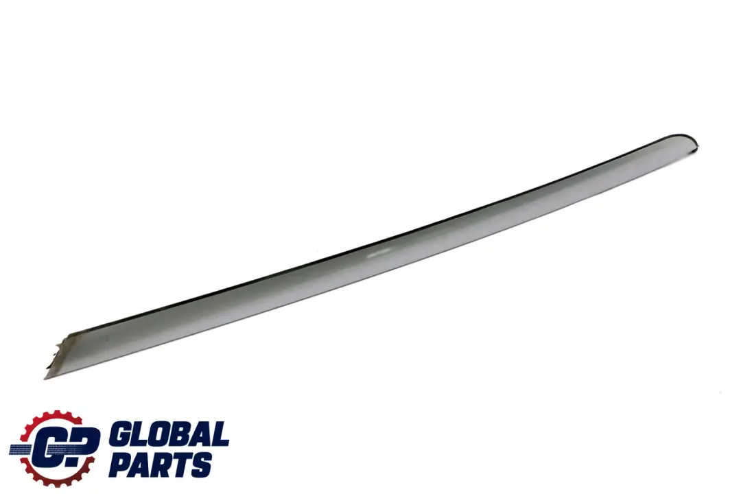 BMW X3 Series E83 Moulure de pare-brise avant droit, gris argente - SKU 0403319-SBG - Numéro de pièce 0403319