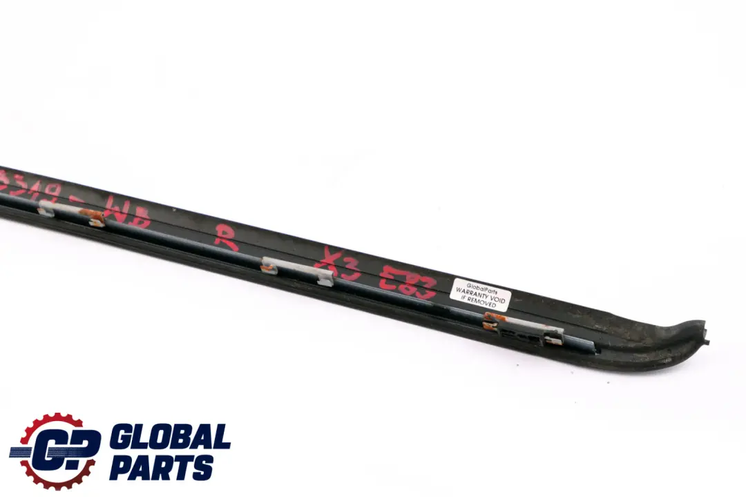 Delantero Derecho O / S Parabrisas Moldura De goteo Trim Bluewater para BMW E83 con número de pieza 0403319 BMW E83 Delantero Derecho O / S Parabrisas Moldura De goteo Trim Bluewater - SKU 0403319-WB - Número de pieza 0403319