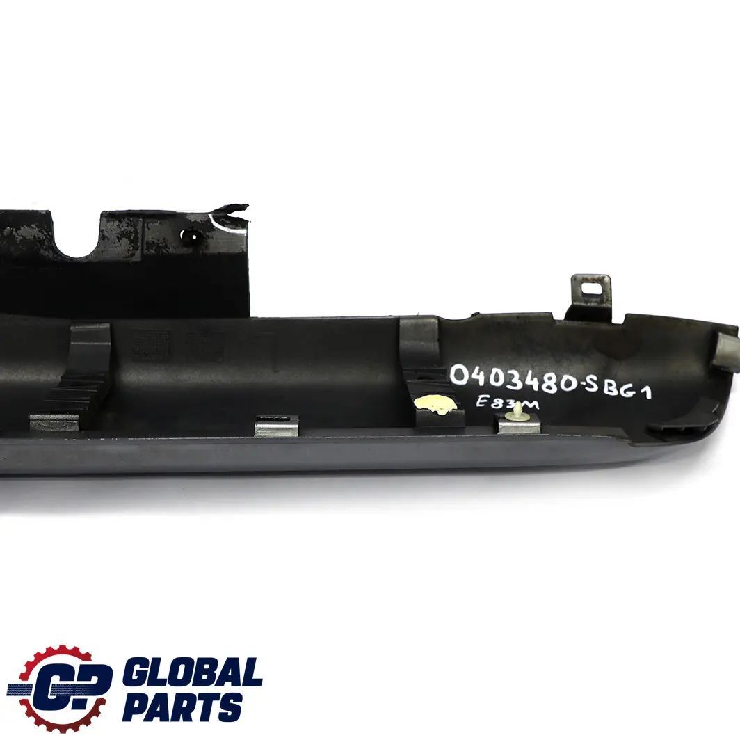 Listello Portiera Gonna SX Grigio Argento Grigio - A08 per BMW X3 E83 M Sport con numero di parte 0403480 BMW X3 E83 M Sport Listello Portiera Gonna SX Grigio Argento Grigio - A08 - SKU 0403480-SBG1 - Numero di parte 0403480