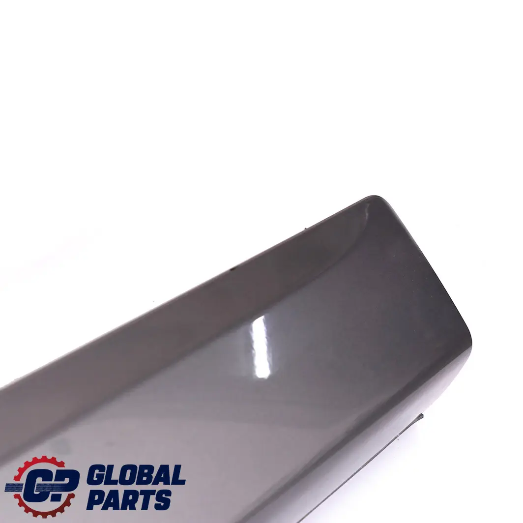 Tapa del maletero Tailgate Finisher Cover Silbergrau Gris - A08 para BMW X3 E83 con número de pieza 0403511 BMW X3 E83 Tapa del maletero Tailgate Finisher Cover Silbergrau Gris - A08 - SKU 0403511-SBG - Número de pieza 0403511