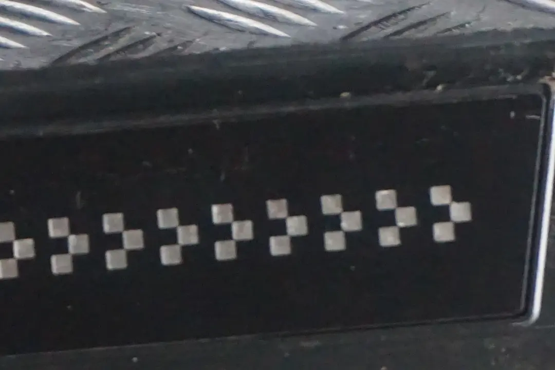 Schweller links Blende Sparkling Silver Silber für BMW MINI Cooper R56 R57 JCW mit Teilenummer 0404115 BMW MINI Cooper R56 R57 JCW Schweller links Blende Sparkling Silver Silber - SKU 0404115-ECG - Teilenummer 0404115