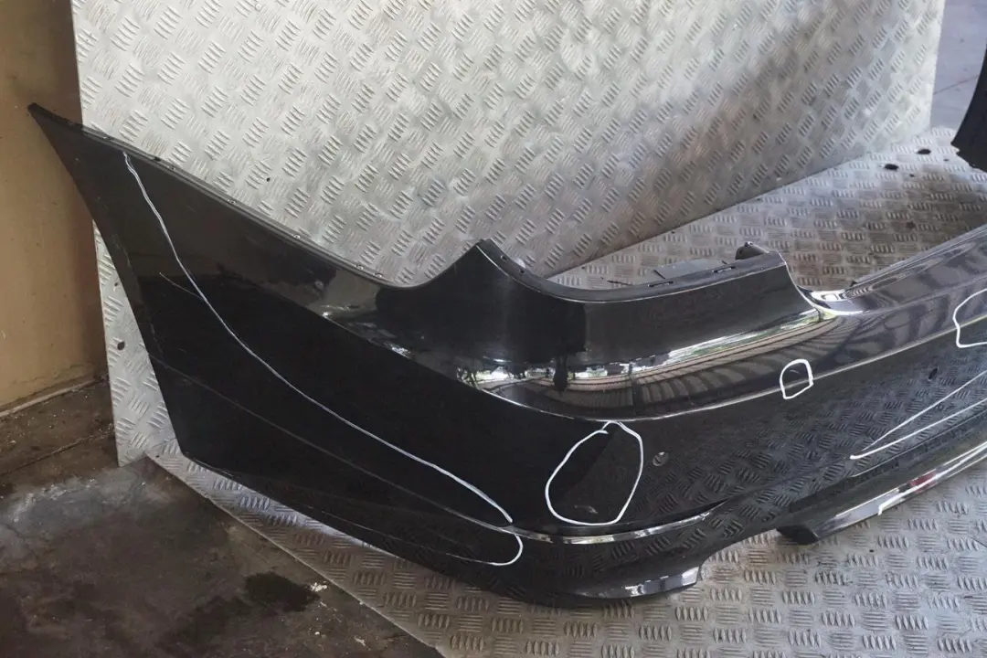 Bumper PDC Black Schwarz 2 - 668 to BMW 5 Series E60 LCI Saloon Rear with Part number 0422349 BMW 5 Series E60 LCI Saloon Rear Bumper PDC Black Schwarz 2 - 668 - SKU 0422349-SCH1 - Part number 0422349
