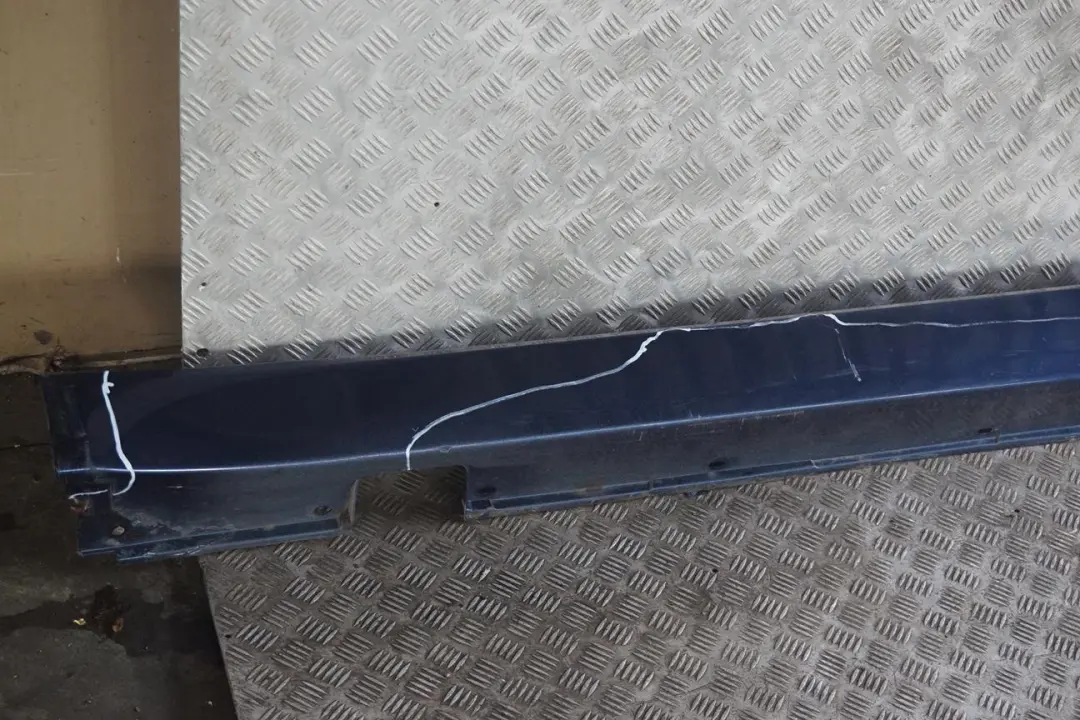 Door Sill Cover Side Skirt Left N/S Tiefseeblau Blue - A76 to BMW 5 E60 E61 LCI with Part number 0422464 BMW 5 E60 E61 LCI Door Sill Cover Side Skirt Left N/S Tiefseeblau Blue - A76 - SKU 0422464-DSB - Part number 0422464