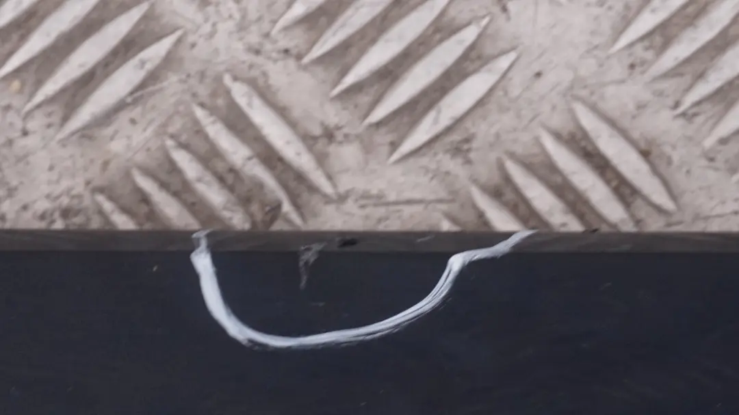 Cubre umbral De puerta Faldon lateral Izquierda Monacoblau Azul para BMW E60 E61 LCI con número de pieza 0422464 BMW E60 E61 LCI Cubre umbral De puerta Faldon lateral Izquierda Monacoblau Azul - SKU 0422464-MB - Número de pieza 0422464