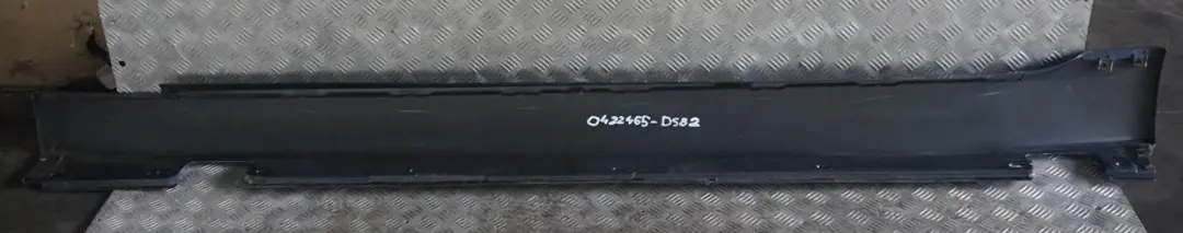Puerta Sill Cubierta Faldon Lateral Derecho Tiefseeblau Azul A76 para BMW E60 E61 LCI con número de pieza 0422465 BMW E60 E61 LCI Puerta Sill Cubierta Faldon Lateral Derecho Tiefseeblau Azul A76 - SKU 0422465-DSB2 - Número de pieza 0422465