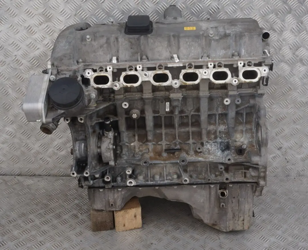 N52 N52B30A Nackter Motor N52B30A 258PS GARANTIE BMW E60 E63 E65 E90 330i 530i - SKU p0422941 - Teilenummer 0422941