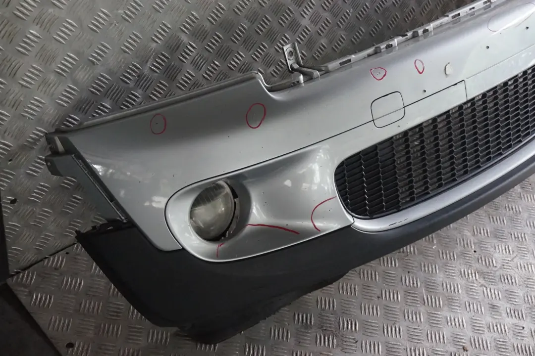 Stossfänger Vorn Pure Silver Silber - 900 für BMW Mini R55 R56 R57 Cooper S mit Teilenummer 0430242 BMW Mini R55 R56 R57 Cooper S Stossfänger Vorn Pure Silver Silber - 900 - SKU 0430242-PS1 - Teilenummer 0430242