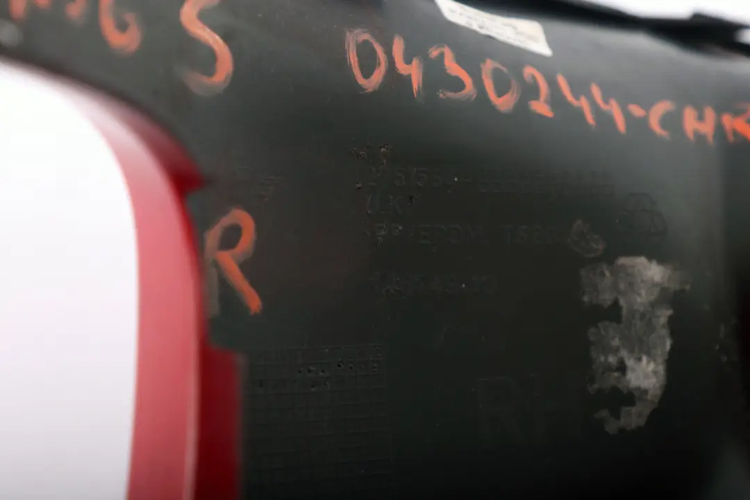 StoĂźstangenverkleidung vorne rechts für Mini Cooper S R55 R56 R57 mit Teilenummer 2751564 Mini Cooper S R55 R56 R57 StoĂźstangenverkleidung vorne rechts - SKU 0430244-CHRED - Teilenummer 2751564