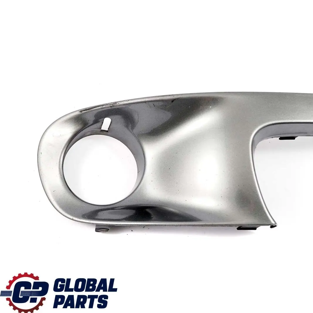 Embellecedor Parachoques Delantero Derecho Plata Oscuro 871 para Mini R55 R56 R57 con número de pieza 0430244 Mini R55 R56 R57 Embellecedor Parachoques Delantero Derecho Plata Oscuro 871 - SKU 0430244-DS2 - Número de pieza 0430244