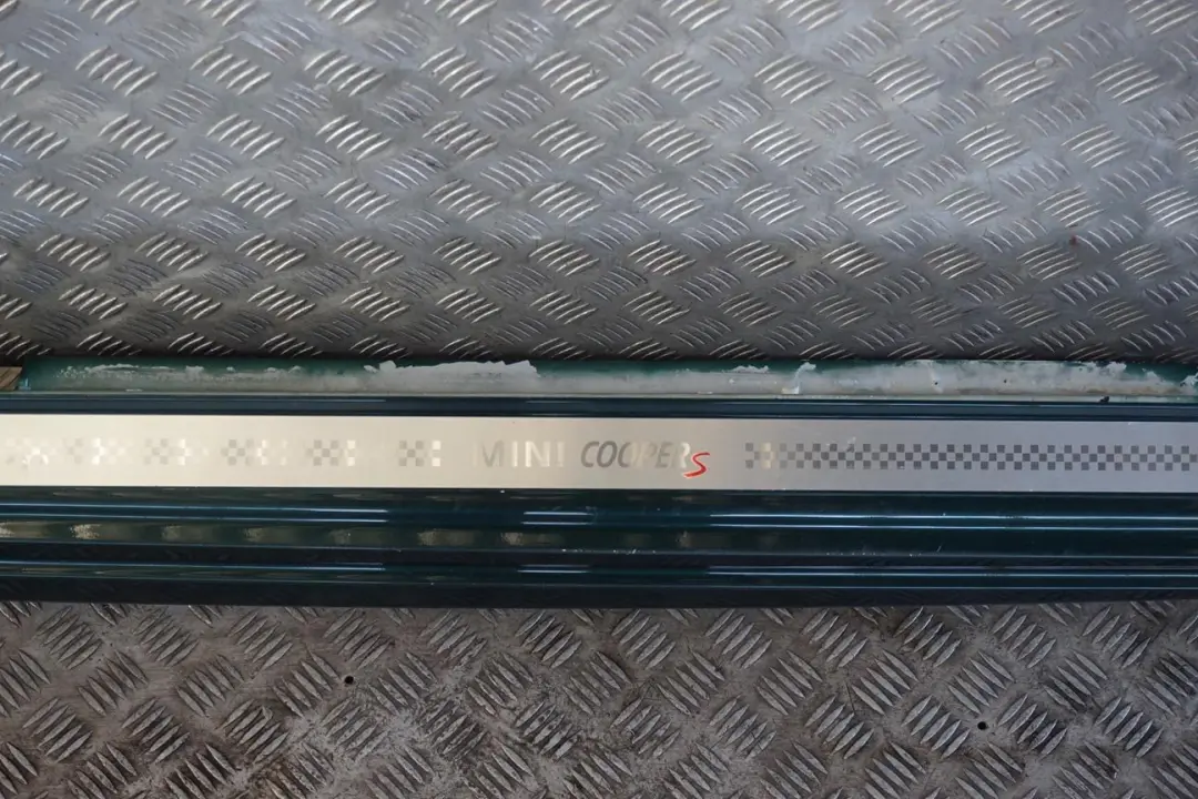 Aerokit Right O/S Sill Skirt Cover British Racing Green to BMW Mini Cooper R56 R57 with Part number 0430300 BMW Mini Cooper R56 R57 Aerokit Right O/S Sill Skirt Cover British Racing Green - SKU 0430300-BRG - Part number 0430300