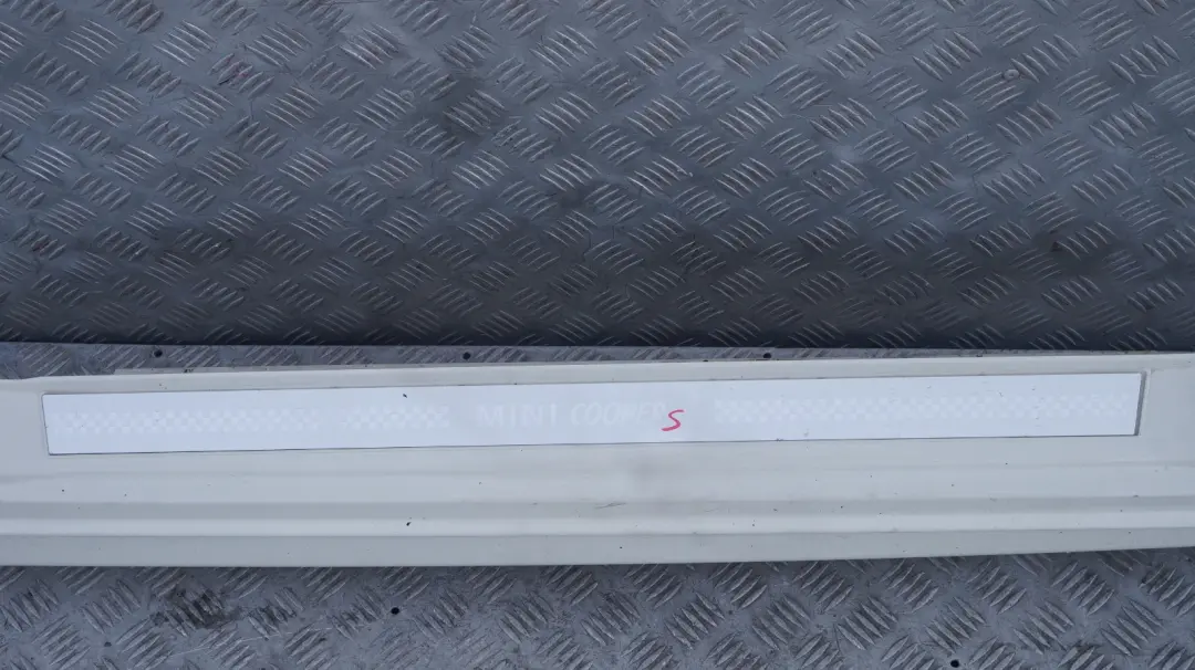  *BMW Mini Cooper R56 R57 7 Abdeckung Schweller Rechts Pepper White Weiss - SKU 0430300-PW - Teilenummer 0430300