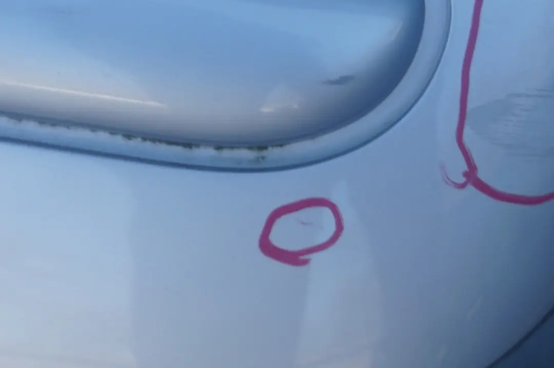 Stossfänger Hinten PDC Pure Silver Silber Metallic - 900 für BMW Mini Cooper R50 mit Teilenummer 0697799 BMW Mini Cooper R50 Stossfänger Hinten PDC Pure Silver Silber Metallic - 900 - SKU 0697799-PS - Teilenummer 0697799