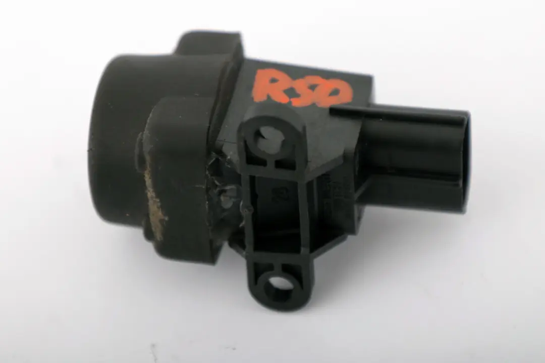 Interruttore inerziale emergenza taglio pompa carburante per Mini Cooper R50 R52 R53 con numero di parte 1068856 Mini Cooper R50 R52 R53 Interruttore inerziale emergenza taglio pompa carburante - SKU 1068856 - Numero di parte 1068856