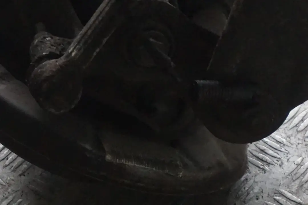 M52 150PS Abtriebswelle Schwenklager Hinten Rechts für BMW 5 E39 Limousine 520i mit Teilenummer 1091336 BMW 5 E39 Limousine 520i M52 150PS Abtriebswelle Schwenklager Hinten Rechts - SKU 1091336 - Teilenummer 1091336