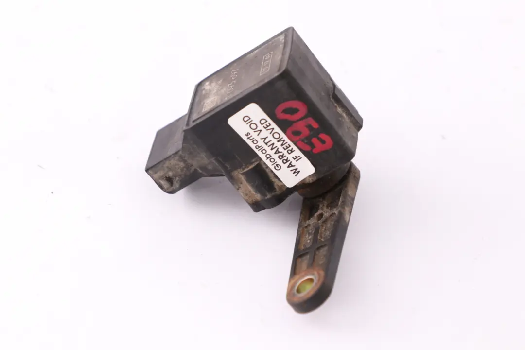Czujnik poziomowania lamp xenon do BMW X5 E53 E60 E87 o numerze 6784696 BMW X5 E53 E60 E87 Czujnik poziomowania lamp xenon - SKU 1093697 - Numer Części 6784696