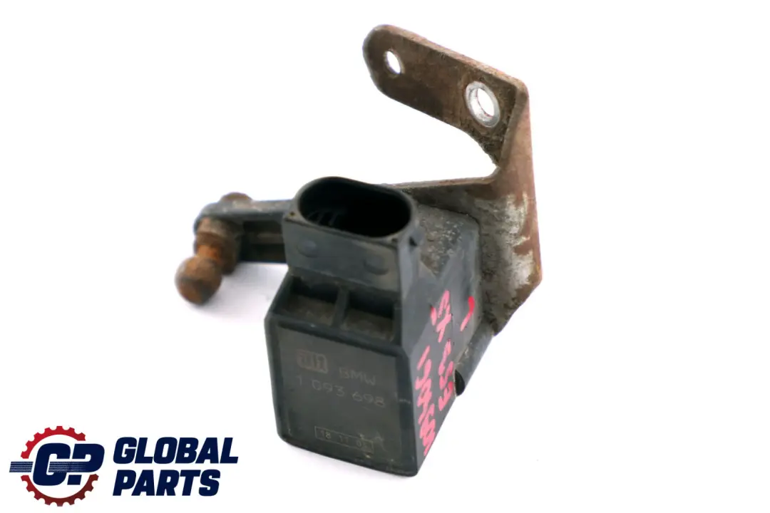 Headlight Control Level Sensor Bracket Left N/S to BMW 5 X5 Series E39 E53 with Part number 1094061 BMW 5 X5 Series E39 E53 Headlight Control Level Sensor Bracket Left N/S - SKU 1094061 - Part number 1094061