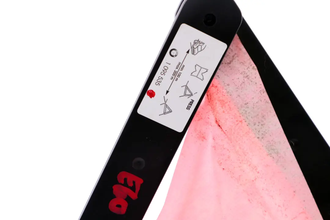 Hazard Warning Triangle to BMW 3 5 7 Series E46 E60 E65 E66 with Part number 095535 BMW 3 5 7 Series E46 E60 E65 E66 Hazard Warning Triangle - SKU 1095535 - Part number 095535