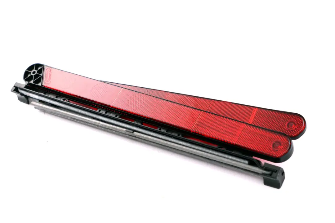 Triangulo De Advertencia De Peligro para BMW E46 E60 E65 E66 con número de pieza 095535 BMW E46 E60 E65 E66 Triangulo De Advertencia De Peligro - SKU 1095535 - Número de pieza 095535