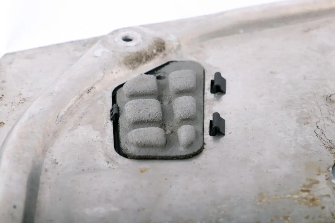 Carenatura Protezione sotto Motore Pavimento Foglio per BMW X5 E53 con numero di parte 1095656 BMW X5 E53 Carenatura Protezione sotto Motore Pavimento Foglio - SKU 1095656 - Numero di parte 1095656