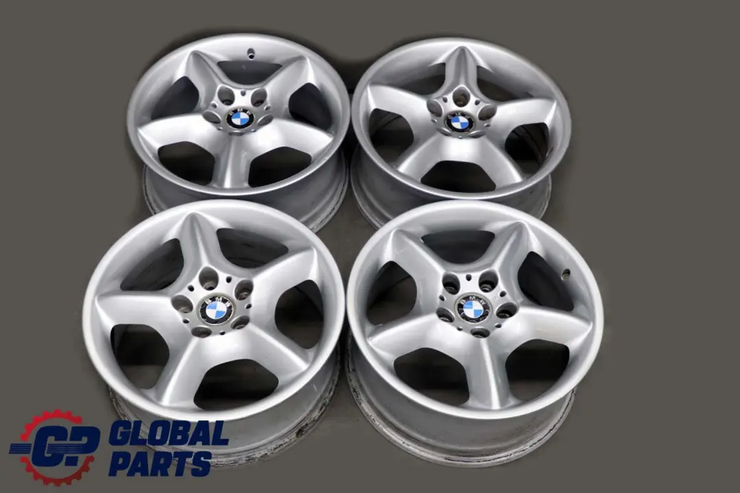 Set Rad Felgen Sternspeiche 57 Aluminium 17" 7,5J ET:40 für BMW X5 er E53 mit Teilenummer 1096159 BMW X5 er E53 Set Rad Felgen Sternspeiche 57 Aluminium 17" 7,5J ET:40 - SKU 1096159 - Teilenummer 1096159