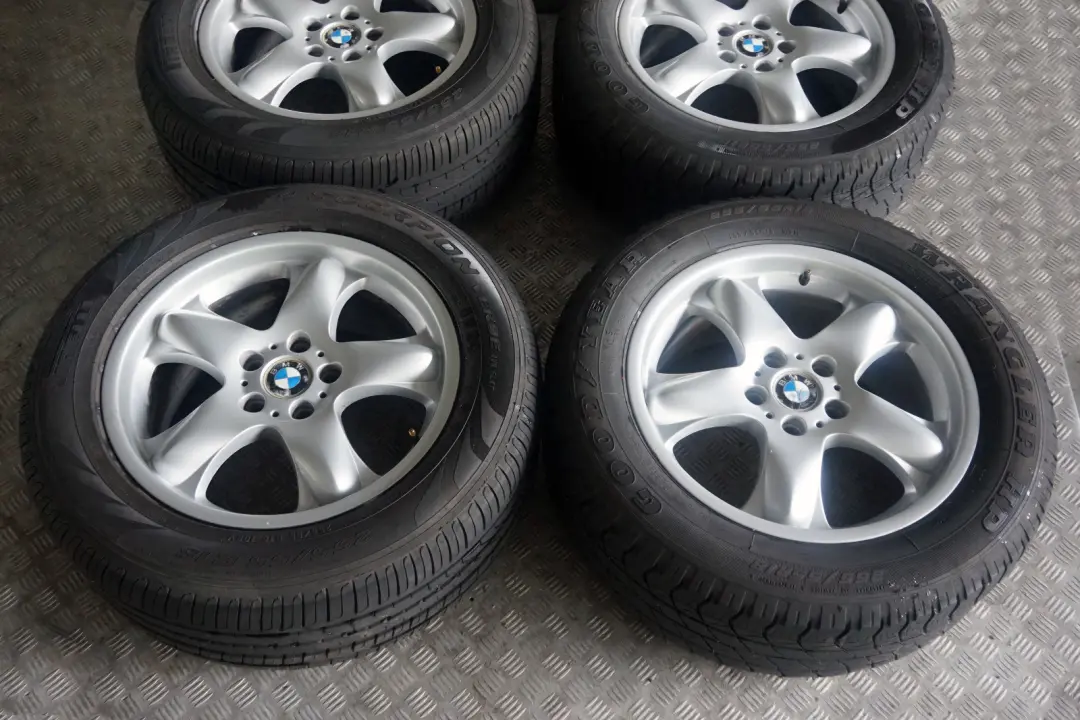 Complete Set 4x Wheel with Tyres 18" 8,5J Star Spoke 58 to BMW X5 Series E53 with Part number 1096160 BMW X5 Series E53 Complete Set 4x Wheel with Tyres 18" 8,5J Star Spoke 58 - SKU 1096160 - Part number 1096160