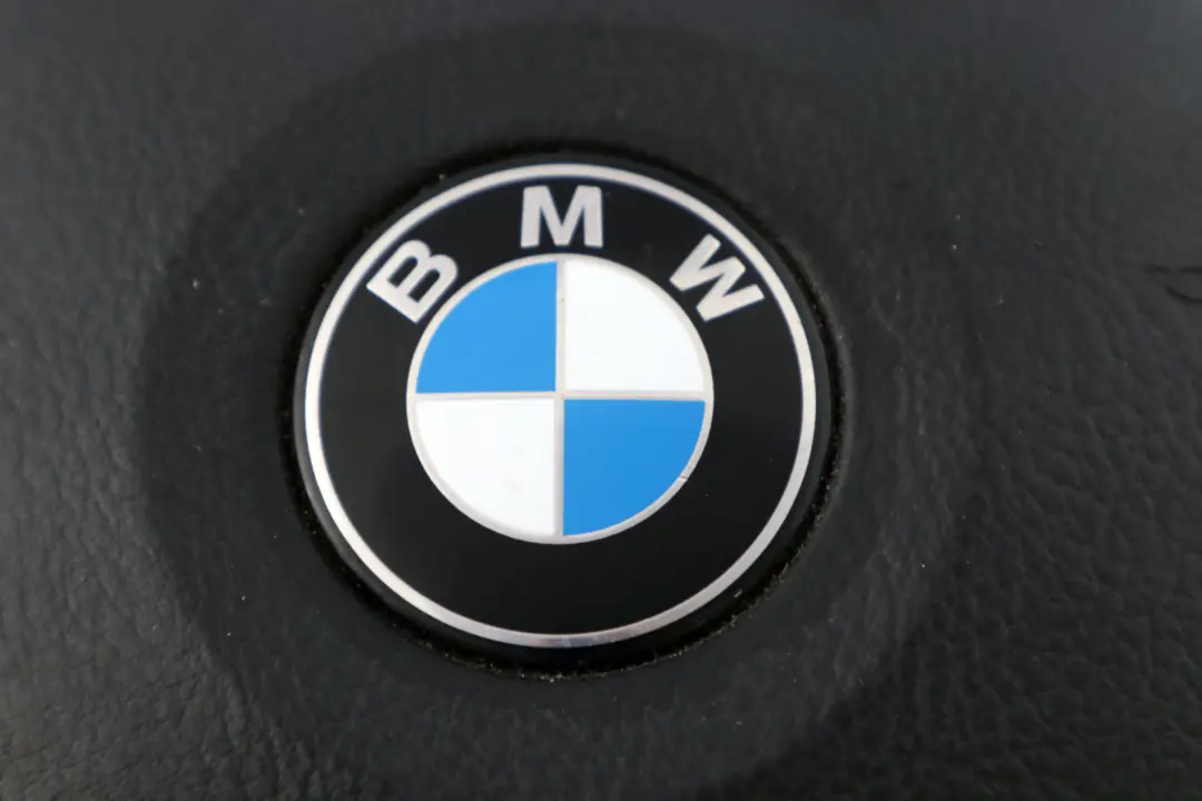 Steering Wheel Driver's Airbag Hub Cap 1096808 to BMW 3 5 X5 Series 5 E46 E53 with Part number 6880599 BMW 3 5 X5 Series 5 E46 E53 Steering Wheel Driver's Airbag Hub Cap 1096808 - SKU 1096808-5 - Part number 6880599