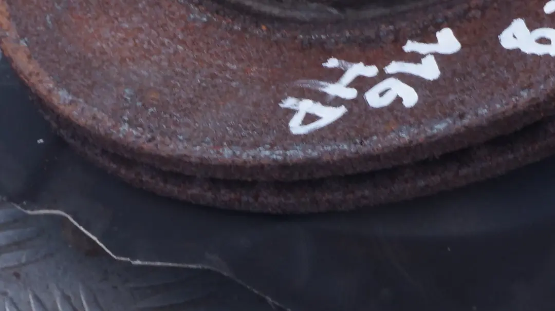 N46 Front Right O/S Suspension Leg Brake Axle to BMW 3 Series E46 Compact 316ti with Part number 1096852 BMW 3 Series E46 Compact 316ti N46 Front Right O/S Suspension Leg Brake Axle - SKU 1096852 - Part number 1096852