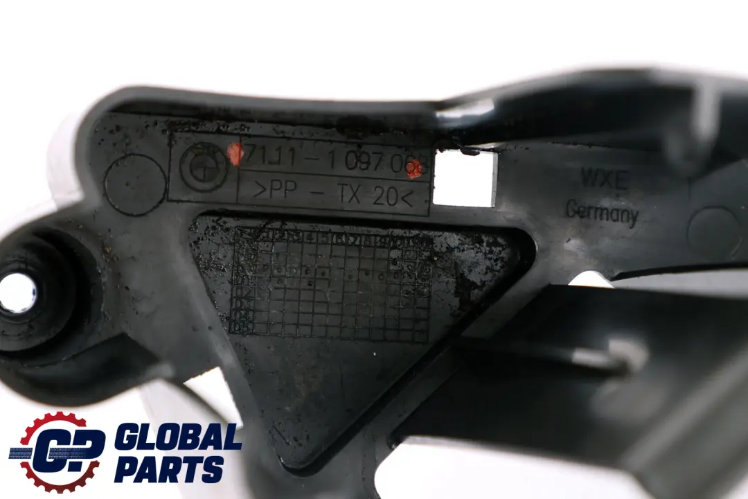 Support Cale Noir 7111 pour BMW X5 E53 à propos du numéro de pièce 1097068 BMW X5 E53 Support Cale Noir 7111 - SKU 1097068 - Numéro de pièce 1097068