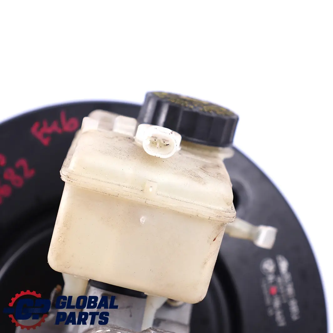 Brake Servo Unit Master Cylinder Expansion Tank to BMW 3 Series E46 with Part number 1164442 BMW 3 Series E46 Brake Servo Unit Master Cylinder Expansion Tank - SKU 1164442 - Part number 1164442