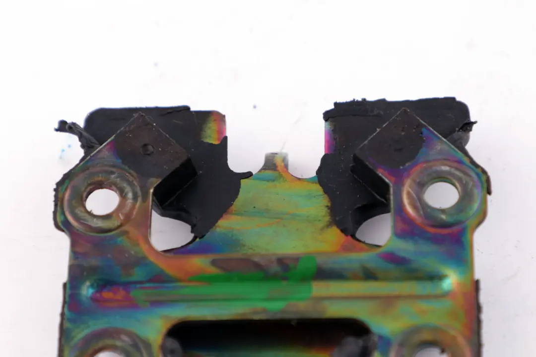 Supporto Sensore per BMW X5 E53 con numero di parte 1166135 BMW X5 E53 Supporto Sensore - SKU 1166135 - Numero di parte 1166135