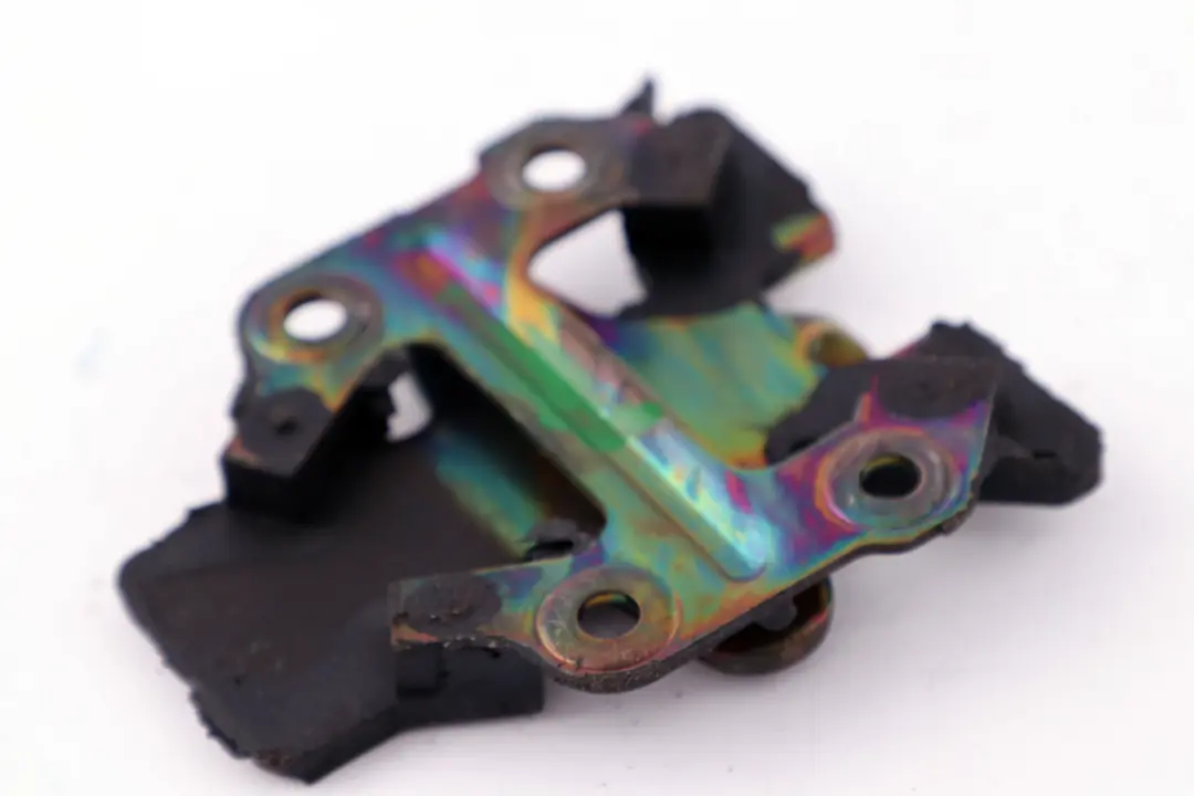 Supporto Sensore per BMW X5 E53 con numero di parte 1166135 BMW X5 E53 Supporto Sensore - SKU 1166135 - Numero di parte 1166135