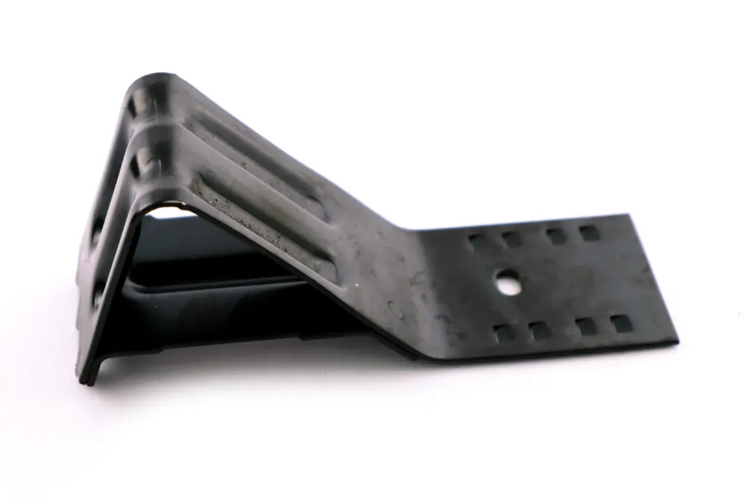 Steel Wheel Chock to BMW 3 5 7 X3 X5 Series E36 E38 E39 E46 E53 E60 E61 E65 E83 with Part number 1179052 BMW 3 5 7 X3 X5 Series E36 E38 E39 E46 E53 E60 E61 E65 E83 Steel Wheel Chock - SKU 1179052 - Part number 1179052