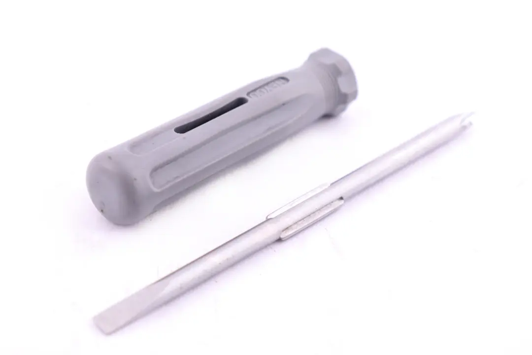 GENUINE BMW E60 E65 E87 E90 F10 Universal Dual Tip Screwdriver to with Part number 1179629 GENUINE BMW E60 E65 E87 E90 F10 Universal Dual Tip Screwdriver - SKU 1179629 - Part number 1179629