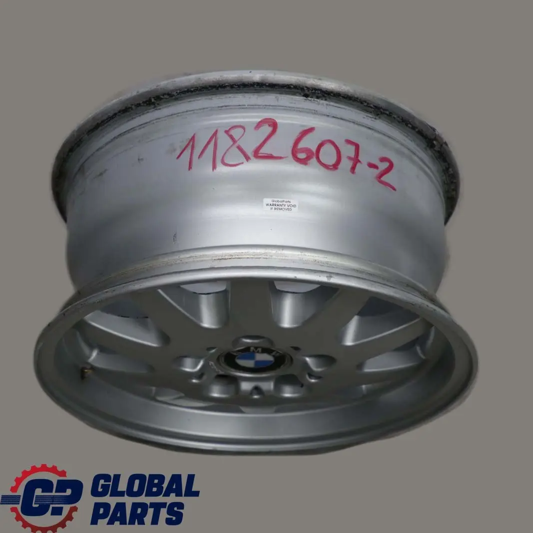 Silber Alu Felge Alufelge 15" ET:47 7J Styling 28 für BMW 3 er E36 E46 mit Teilenummer 1182607 BMW 3 er E36 E46 Silber Alu Felge Alufelge 15" ET:47 7J Styling 28 - SKU 1182607-2 - Teilenummer 1182607
