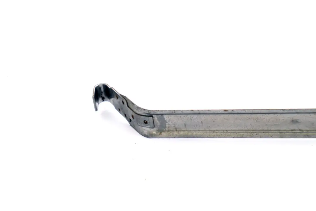 Ruban Conservateur Droite Carburant 1611 pour BMW X5 E53 à propos du numéro de pièce 1184551 BMW X5 E53 Ruban Conservateur Droite Carburant 1611 - SKU 1184551 - Numéro de pièce 1184551