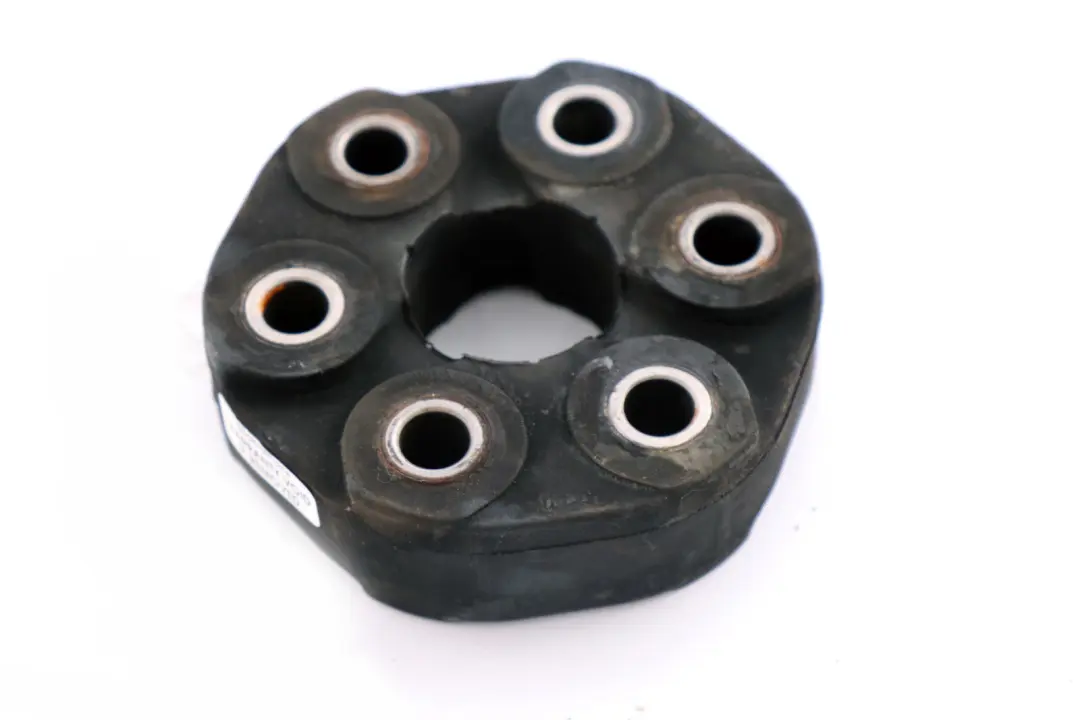 Kardangelenk Kardanwelle Gummi für BMW E39 E46 E85 mit Teilenummer 1227410 BMW E39 E46 E85 Kardangelenk Kardanwelle Gummi - SKU 1227410 - Teilenummer 1227410