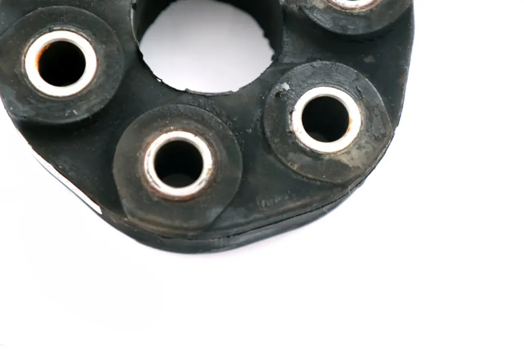 Przegub Łącznik Wału Napędowego do BMW E39 E46 E85 o numerze 1227410 BMW E39 E46 E85 Przegub Łącznik Wału Napędowego - SKU 1227410 - Numer Części 1227410